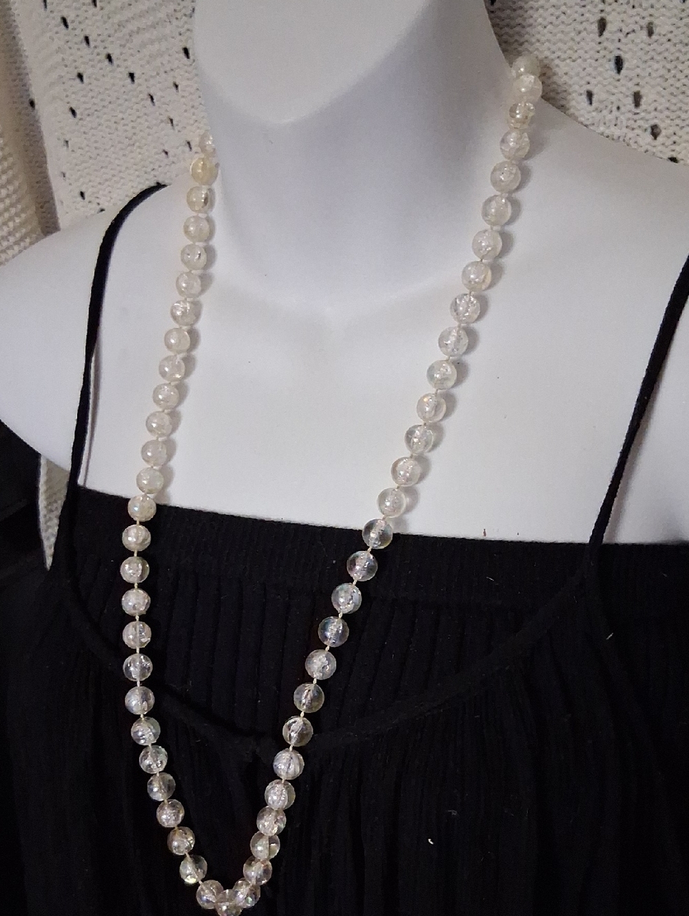 Classic Crackle Clear Beaded Necklace - Elegant Women's Jewelry